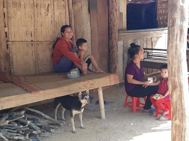 Dân sống trong lều tạm bợ chờ tái định cư - 7 Dân sống trong lều tạm bợ chờ tái định cư - 7