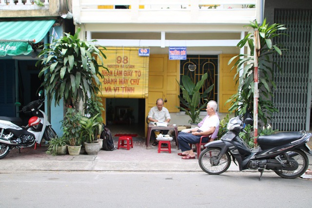 Người đánh máy chữ cuối cùng ở xứ Quảng - 3 Người đánh máy chữ cuối cùng ở xứ Quảng - 3