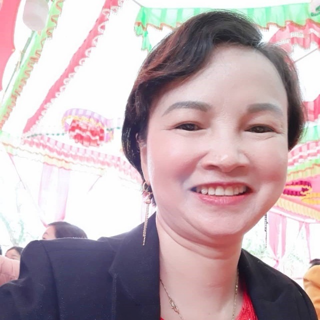 Tiểu thương chợ Mường Thanh nói gì về mẹ nữ sinh giao gà? - 1 Tiểu thương chợ Mường Thanh nói gì về mẹ nữ sinh giao gà? - 1