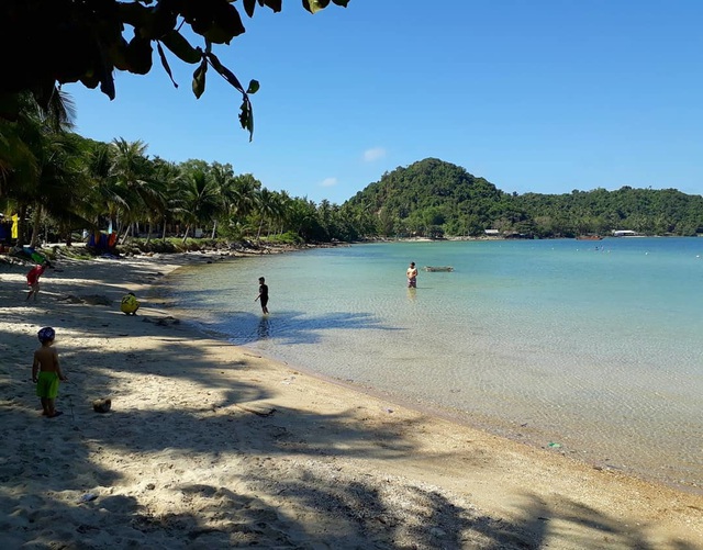 Kh&aacute;m ph&aacute; h&ograve;n đảo c&oacute; t&ecirc;n kỳ lạ gắn với truyền thuyết cướp biển ở Việt Nam - 1