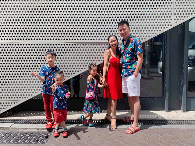Quán quân Giọng hát Việt nhí Quang Anh khoe dáng cao như người mẫu - 5 Quán quân Giọng hát Việt nhí Quang Anh khoe dáng cao như người mẫu - 5