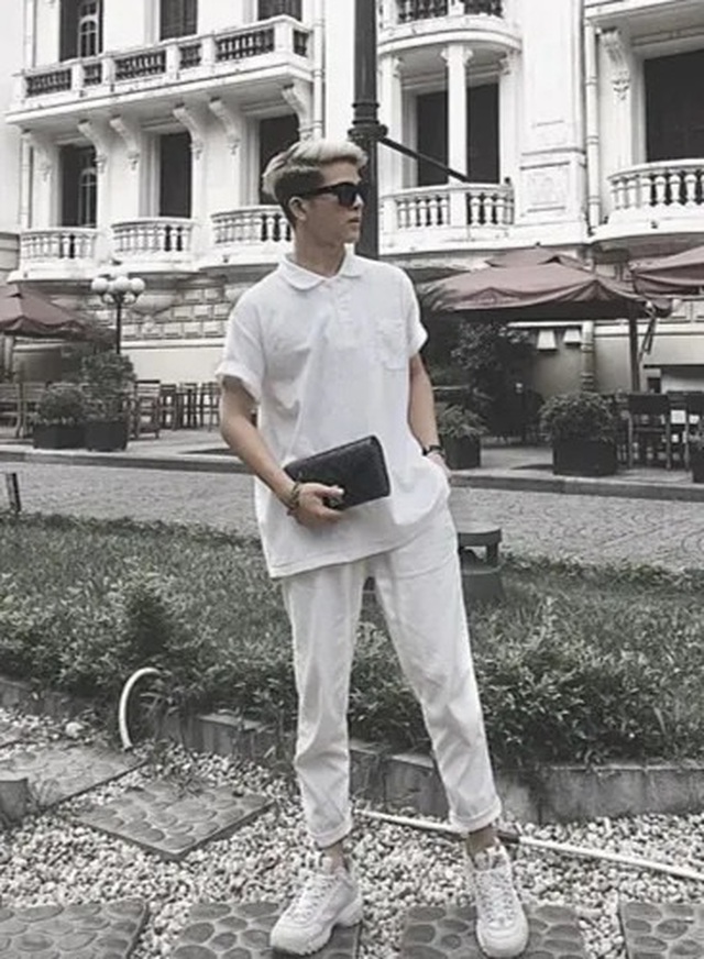 Quán quân Giọng hát Việt nhí Quang Anh khoe dáng cao như người mẫu - 1 Quán quân Giọng hát Việt nhí Quang Anh khoe dáng cao như người mẫu - 1