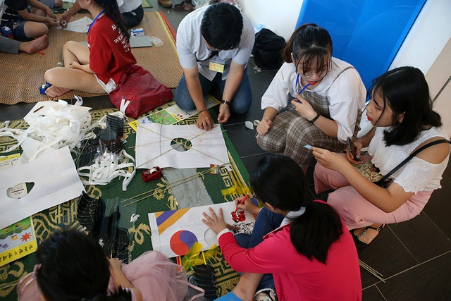 Trẻ nhỏ Hà Nội trải nghiệm tết thiếu nhi phong cách Hàn Quốc - 8