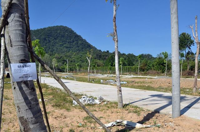 Bộ Kế hoạch: Cần cấm người Việt đứng tên hộ người Trung Quốc mua đất đai - 1 Bộ Kế hoạch: Cần cấm người Việt đứng tên hộ người Trung Quốc mua đất đai - 1