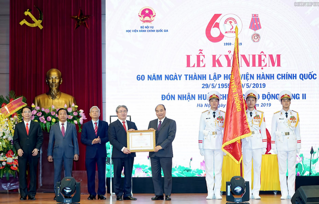 Thủ tướng: Học viện Hành chính quốc gia phải xây dựng theo hướng học viện điện tử - 3 Thủ tướng: Học viện Hành chính quốc gia phải xây dựng theo hướng học viện điện tử - 3