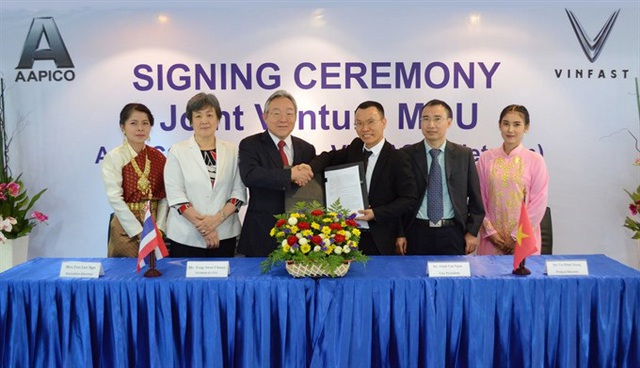 Nhìn lại hành trình 21 tháng ra đời mẫu xe ôtô Việt Nam đầu tiên mang tên VinFast - 8 Nhìn lại hành trình 21 tháng ra đời mẫu xe ôtô Việt Nam đầu tiên mang tên VinFast - 8