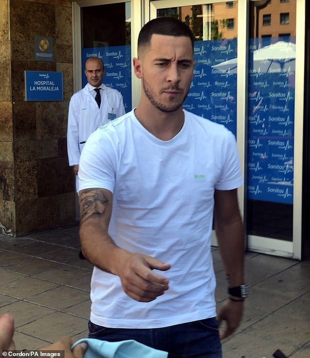 Eden Hazard rạng rỡ ra mắt 50.000 cổ động viên Real Madrid - 4 Eden Hazard rạng rỡ ra mắt 50.000 cổ động viên Real Madrid - 4