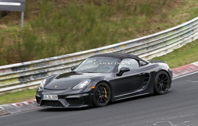 Porsche hé lộ hình ảnh mẫu xe thể thao mui trần mới - 10 Porsche hé lộ hình ảnh mẫu xe thể thao mui trần mới - 10