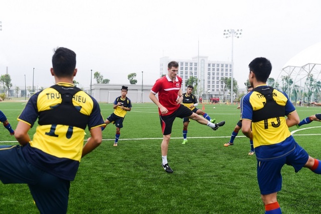 PVF tuyển sinh, tìm kiếm tài năng trẻ khóa 11 - 4 PVF tuyển sinh, tìm kiếm tài năng trẻ khóa 11 - 4