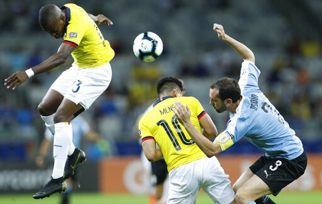 Suarez, Cavani lập công, Uruguay đại thắng 4-0 Ecuador - 6