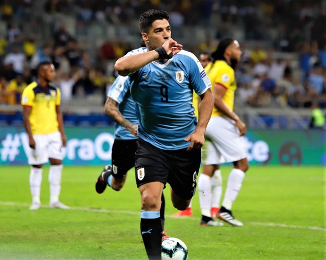 Suarez, Cavani lập công, Uruguay đại thắng 4-0 Ecuador - 1