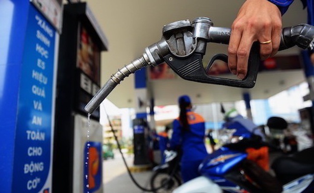 Xăng dầu đồng loạt giảm giá mạnh kể từ chiều nay - 1