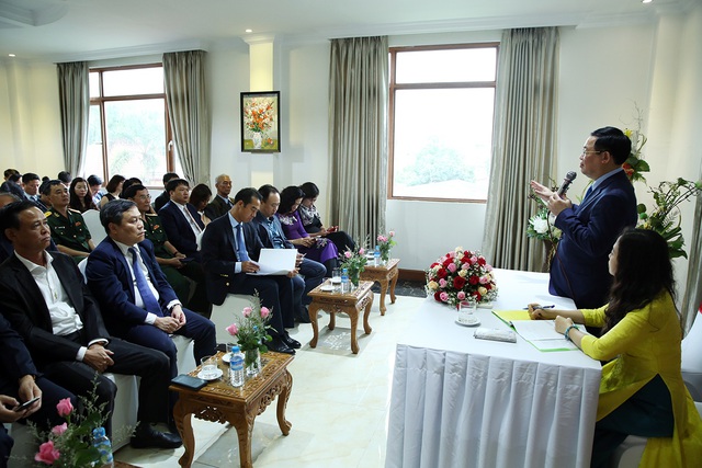 Phó Thủ tướng Vương Đình Huệ gặp gỡ cộng đồng người Việt tại Myanmar - 1