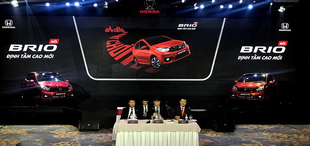 Nóng bỏng phân khúc xe đô thị: Honda Brio chính thức ra mắt, giá từ 418 triệu đồng - 1