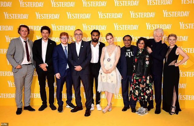 Lọ Lem Lily James điệu đà như công chúa - 11 Lọ Lem Lily James điệu đà như công chúa - 11