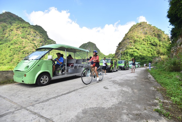 Đến Hạ Long thử trải nghiệm chèo thuyền kayak và ngủ đêm trên du thuyền - 6