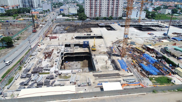 Cận cảnh dự án khủng trong khu đất vàng Quận 2, TPHCM vừa bị dừng thi công - 4 Cận cảnh dự án khủng trong khu đất vàng Quận 2, TPHCM vừa bị dừng thi công - 4