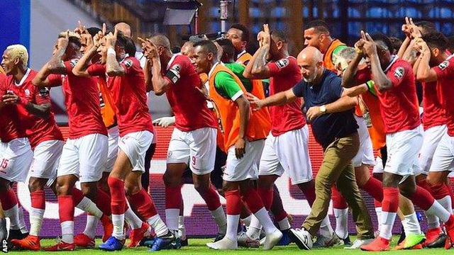 Thắng sốc Nigeria, Madagascar khiến tuyển Việt Nam rớt hạng BXH FIFA - 1