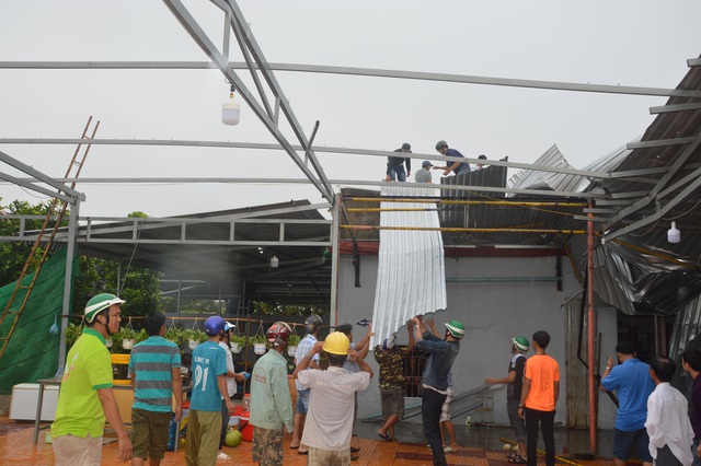 Gần chục người bị thương, nhiều ngôi nhà hư hại vì lốc xoáy - 5 Gần chục người bị thương, nhiều ngôi nhà hư hại vì lốc xoáy - 5