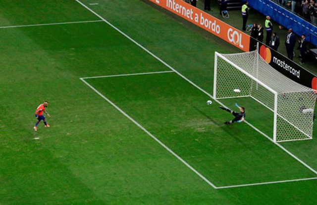 Messi nhận thẻ đỏ, Argentina nhọc nhằn giành hạng ba Copa America - 10 Messi nhận thẻ đỏ, Argentina nhọc nhằn giành hạng ba Copa America - 10