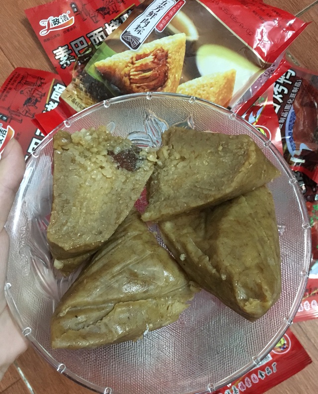 Đ&aacute;ng sợ, b&aacute;nh chưng nội địa Trung Quốc 9 th&aacute;ng kh&ocirc;ng hỏng - 2