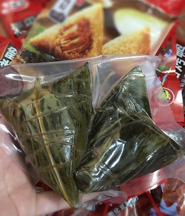 Đ&aacute;ng sợ, b&aacute;nh chưng nội địa Trung Quốc 9 th&aacute;ng kh&ocirc;ng hỏng - 3