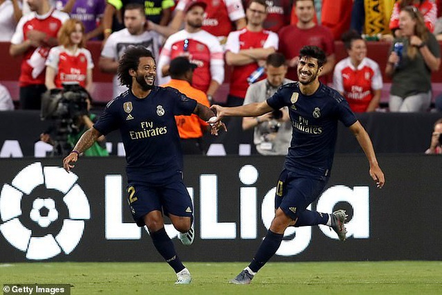 Gareth Bale ghi b&agrave;n, Real Madrid thắng Arsenal tr&ecirc;n loạt &ldquo;đấu s&uacute;ng&rdquo; - 6