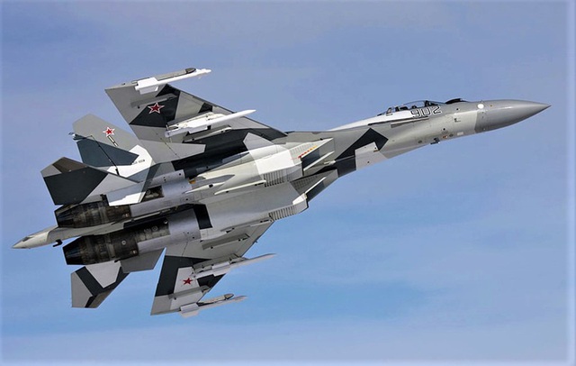 Tiêm kích Su-35 - “Vua” tác chiến trên không - 1 Tiêm kích Su-35 - “Vua” tác chiến trên không - 1