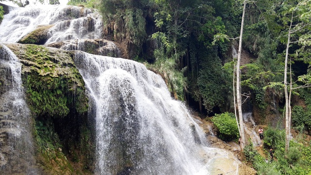 Vẻ đẹp hoang sơ, h&ugrave;ng vĩ kh&ocirc;ng k&eacute;m phần thơ mộng của Th&aacute;c Mu - 3