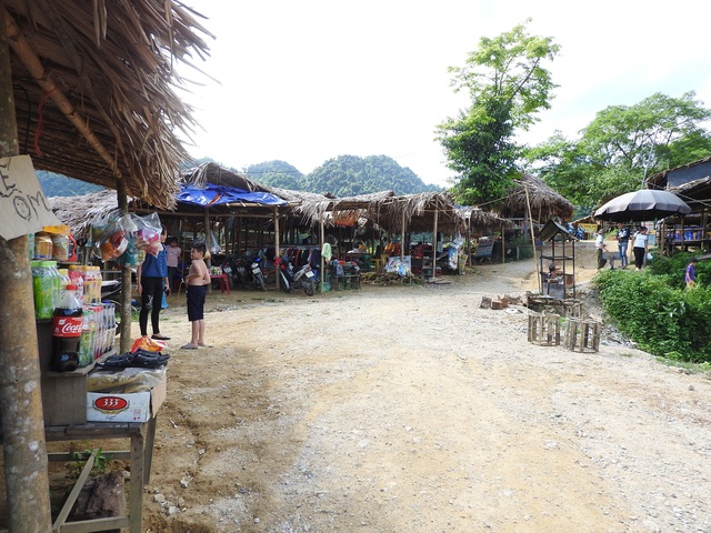 Vẻ đẹp hoang sơ, h&ugrave;ng vĩ kh&ocirc;ng k&eacute;m phần thơ mộng của Th&aacute;c Mu - 15