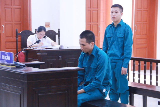 “Siêu trộm” đột nhập nhà đại gia ung dung hút xì gà rồi “cuỗm” 200 cây vàng - 6 “Siêu trộm” đột nhập nhà đại gia ung dung hút xì gà rồi “cuỗm” 200 cây vàng - 6