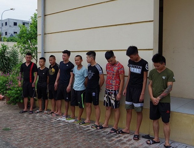 11 đối tượng hành hung nhóm thanh niên nghi trêu ghẹo bạn gái - 1 11 đối tượng hành hung nhóm thanh niên nghi trêu ghẹo bạn gái - 1