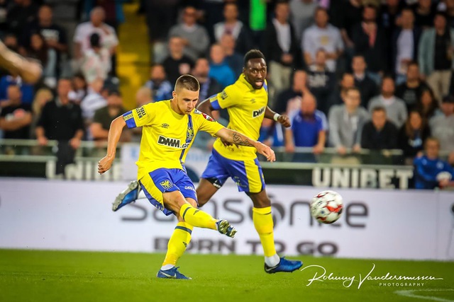 Những khoảnh khắc Sint Truidense thua đậm Club Brugge trong ngày Công Phượng ra mắt - 3 Những khoảnh khắc Sint Truidense thua đậm Club Brugge trong ngày Công Phượng ra mắt - 3