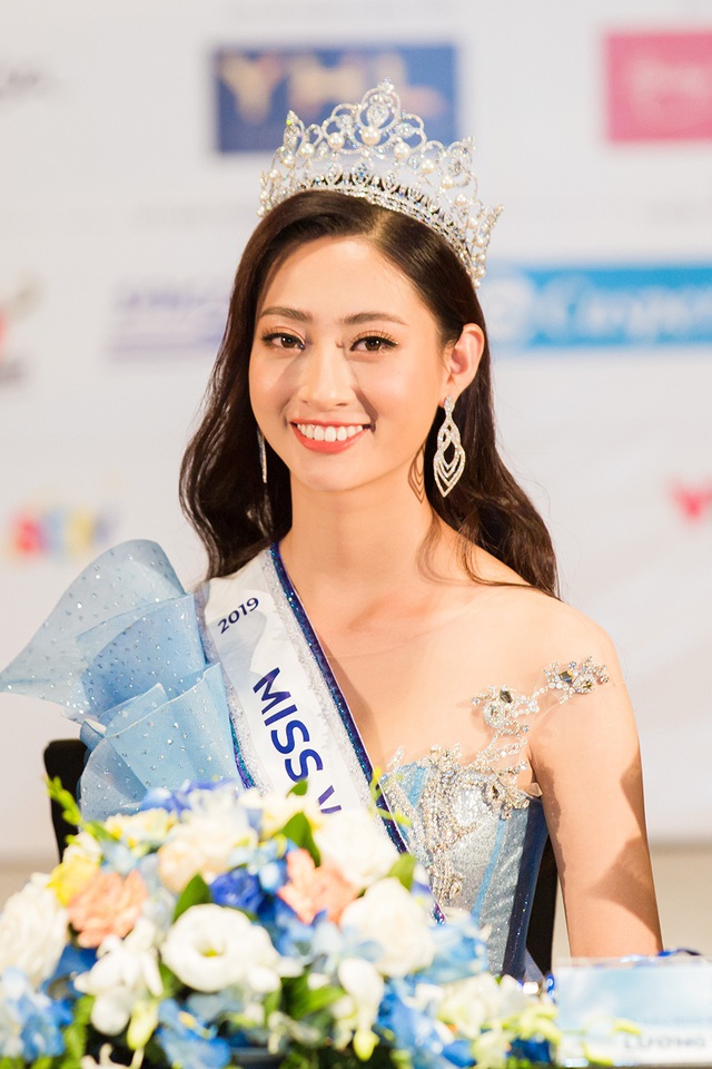 Hoa hậu Lương Thùy Linh tiết lộ 3 tiêu chuẩn khi chọn bạn trai - 2 Hoa hậu Lương Thùy Linh tiết lộ 3 tiêu chuẩn khi chọn bạn trai - 2