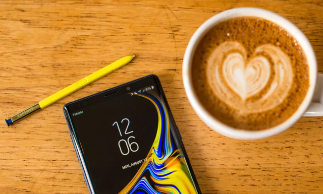 Galaxy Note đã tiến hóa như thế nào sau gần một thập kỷ? - 1 Galaxy Note đã tiến hóa như thế nào sau gần một thập kỷ? - 1