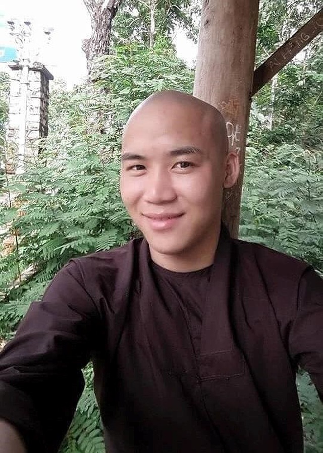 Bé trai 11 tuổi bị 1 người tu hành đánh dã man - 5 Bé trai 11 tuổi bị 1 người tu hành đánh dã man - 5