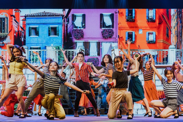 Học sinh trường Ams tự tin trình diễn nhạc kịch Broadway trên sân khấu Nhà hát lớn - 6 Học sinh trường Ams tự tin trình diễn nhạc kịch Broadway trên sân khấu Nhà hát lớn - 6
