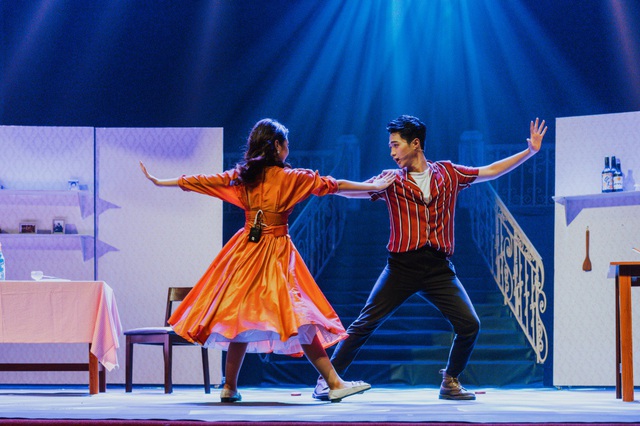 Học sinh trường Ams tự tin trình diễn nhạc kịch Broadway trên sân khấu Nhà hát lớn - 2 Học sinh trường Ams tự tin trình diễn nhạc kịch Broadway trên sân khấu Nhà hát lớn - 2