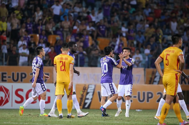 Vì sao HLV Park Hang Seo không gọi Văn Quyết lên đội tuyển Việt Nam? - 1 Vì sao HLV Park Hang Seo không gọi Văn Quyết lên đội tuyển Việt Nam? - 1