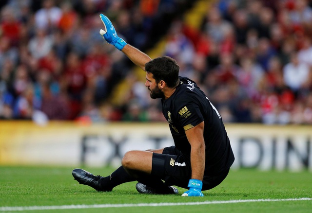 Liverpool nhận tin dữ về thủ m&ocirc;n Alisson ngay khi m&ugrave;a giải vừa bắt đầu - 1