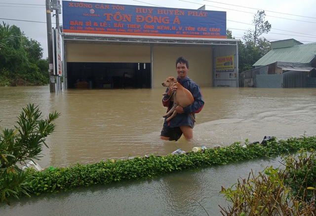 Nhìn lại 10 ngày đảo ngọc Phú Quốc quay cuồng trong trận lũ lụt chưa từng có - 4
