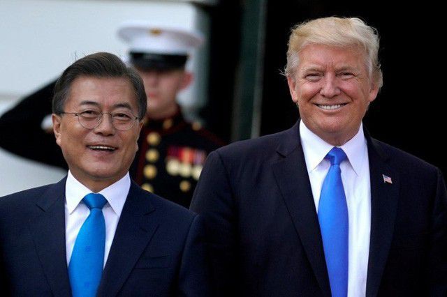 Phát ngôn về phí bảo vệ Hàn Quốc của Tổng thống Trump gây tranh cãi - 1