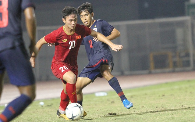 HLV Hoàng Anh Tuấn thất vọng sau trận hòa U18 Thái Lan - 2