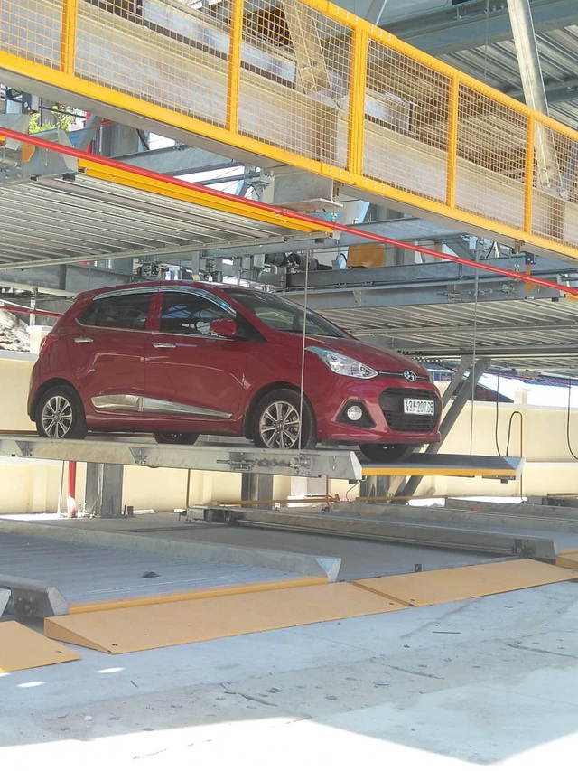 Cận cảnh bãi đỗ xe thông minh công cộng đầu tiên tại Đà Nẵng - 7 Cận cảnh bãi đỗ xe thông minh công cộng đầu tiên tại Đà Nẵng - 7