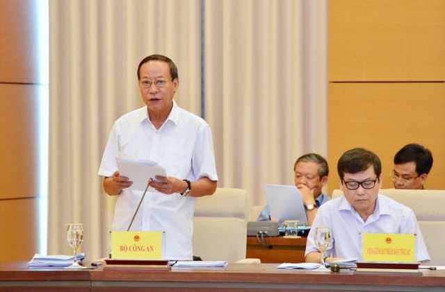 Tướng Lê Quý Vương kể hành trình phá đường dây đánh bạc “khủng” ở Hải Phòng - 1 Tướng Lê Quý Vương kể hành trình phá đường dây đánh bạc “khủng” ở Hải Phòng - 1