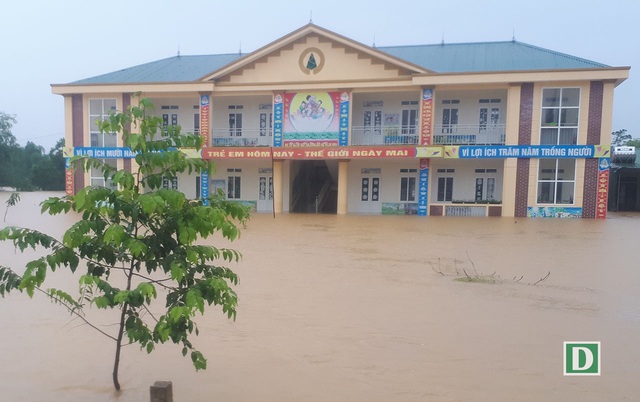 Ám ảnh những ngôi làng chìm sâu trong biển nước - 2