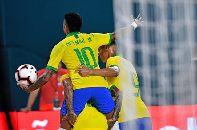 Brazil 2-2 Colombia: Neymar ghi b&agrave;n, Brazil vẫn kh&ocirc;ng thắng nổi Colombia - 2