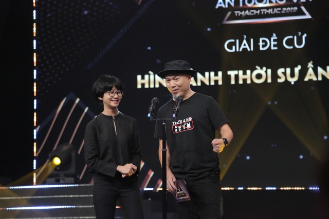 NSND Trung Anh bối rối, Bảo Thanh bật khóc khi nhận giải Diễn viên ấn tượng - 16 NSND Trung Anh bối rối, Bảo Thanh bật khóc khi nhận giải Diễn viên ấn tượng - 16