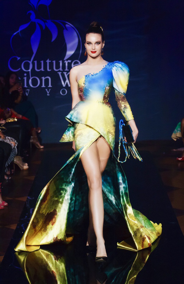 30 chiếc nón dát vàng cùng di sản Việt mở màn New York Couture Fashion Week - 4