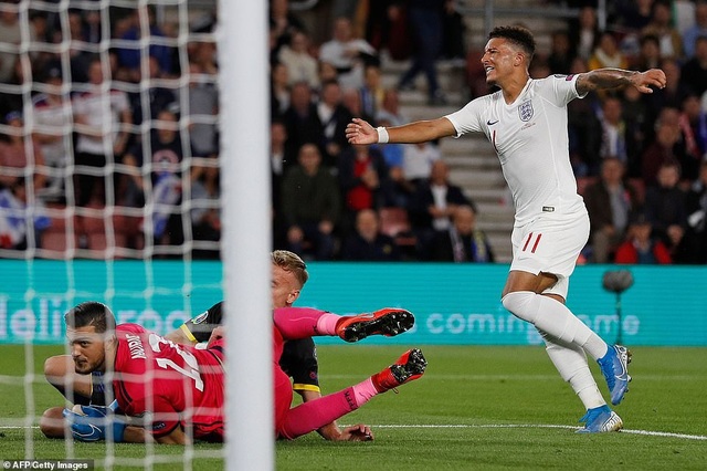 Tuyển Anh thắng Kosovo trong cơn mưa bàn thắng ở Wembley - 1